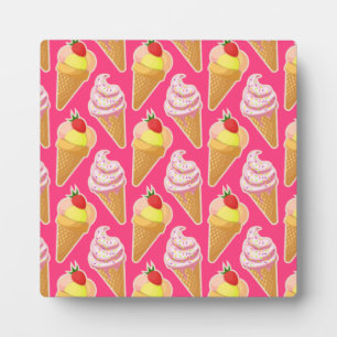 Kawaii pink pattern with strawberry ice cream  plaque