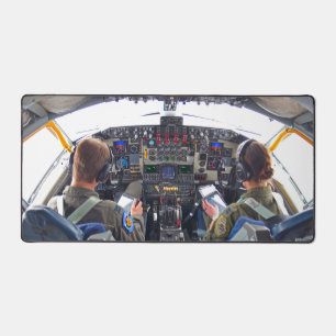 KC-135R STRATOTANKER COCKPIT