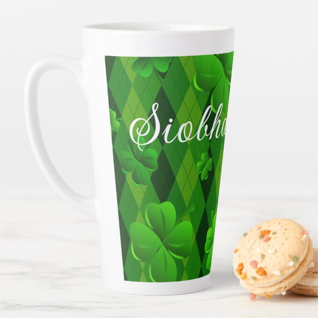 Kelly Green Jacquard Irlandais Clochers Latte Mug (En situation)
