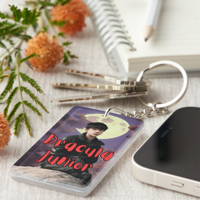 Keychain - Dracula Junior (Front Right)