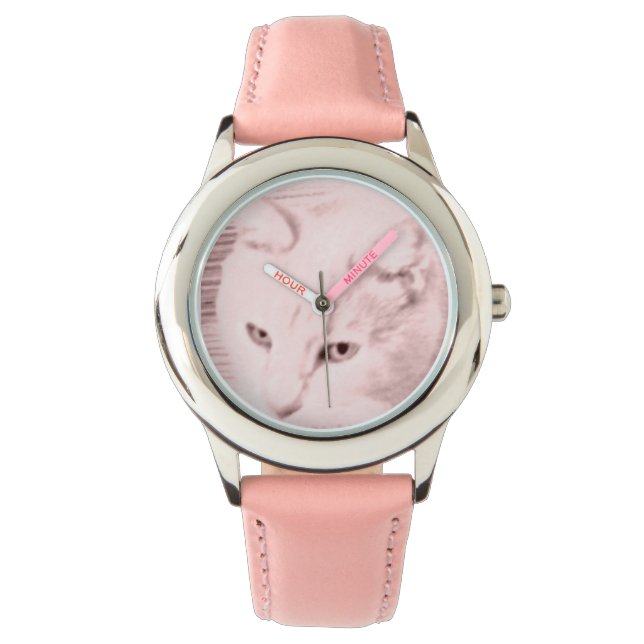 Kid's adorable Creamy the Cat watch (Front)