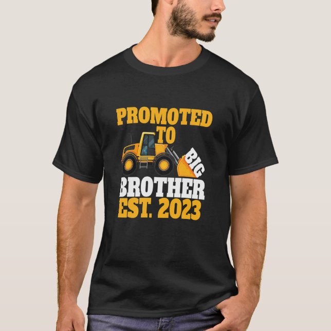 Kids Promoted to Big Bro 2023 I Levelled up to Big T-Shirt (Front)