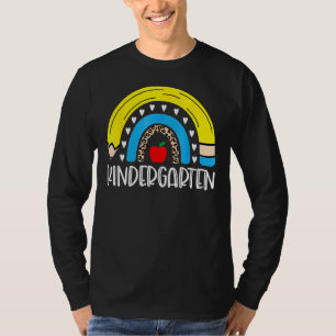 Kindergarten Rainbow Kids Teachers Field Day 2022 T-Shirt