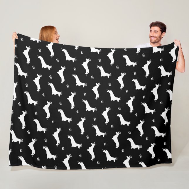King Short Hair Dachshund - pattern 2 Fleece Blanket (In Situ)