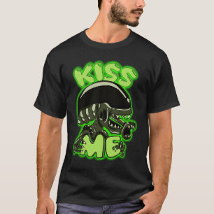 Kiss Me Funny UFO Alien Science Fiction T-Shirt