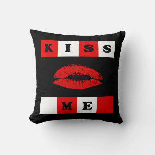 Kiss me! throw pillow