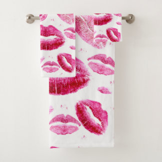 Kisses All Over (White) Bath Towel Set