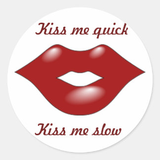 kissing lips classic round sticker