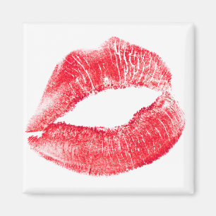 Kissing red lips magnet