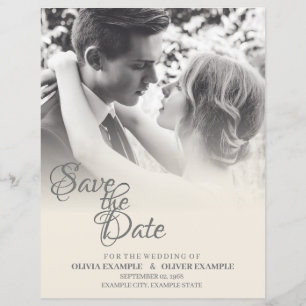 Kissing wedding couple in monochrome