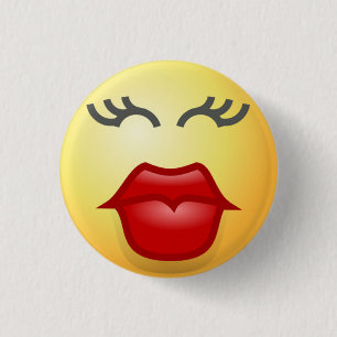 KISSY FACE 1 INCH ROUND BUTTON