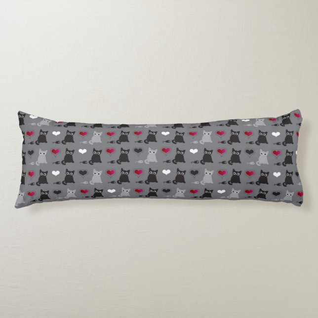 kitten and mice pattern body pillow (Front)
