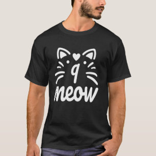 kitten meow monogram initials letter q cat face he T-Shirt