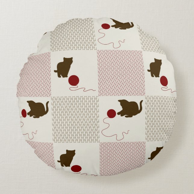 Kittens Backgrounds Round Pillow (Front)