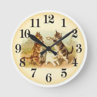 Kittens style 1 round clock