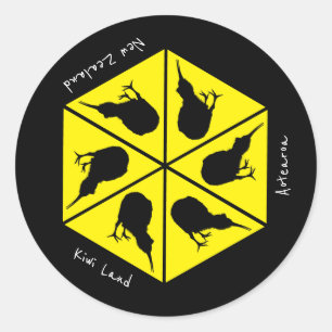 Kiwi Bird & New Zealand/ Aotearoa Islands (pizza) Classic Round Sticker