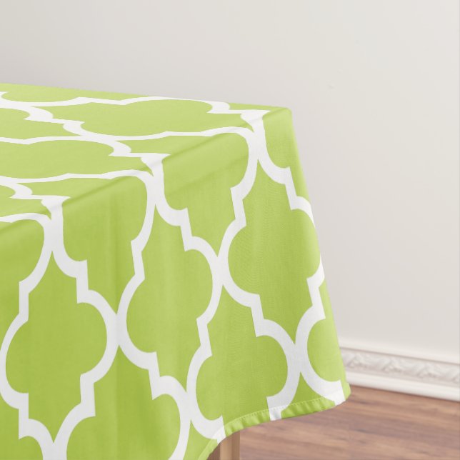 Kiwi Green Quatrefoil Tiles Pattern Tablecloth (In Situ)