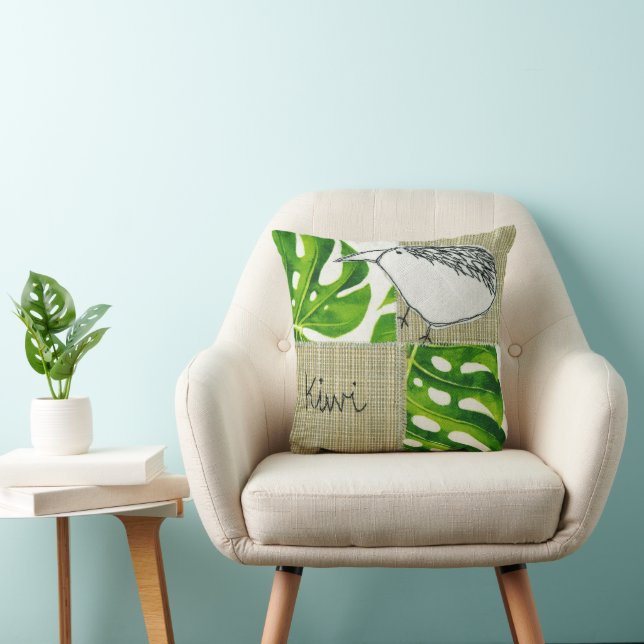 Kiwi - New Zealand native bird, kiwiana Throw Pillow (Chair)