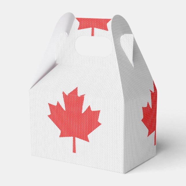 Knit Style Maple Leaf Knitting Motif Favor Box (Back Side)