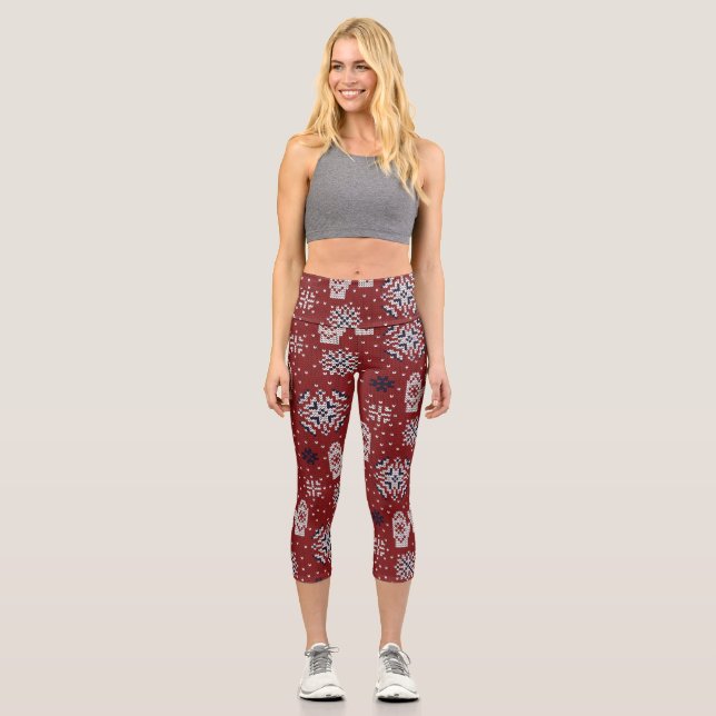 Knitted Winter Christmas Decorative Pattern Capri Leggings (Front)