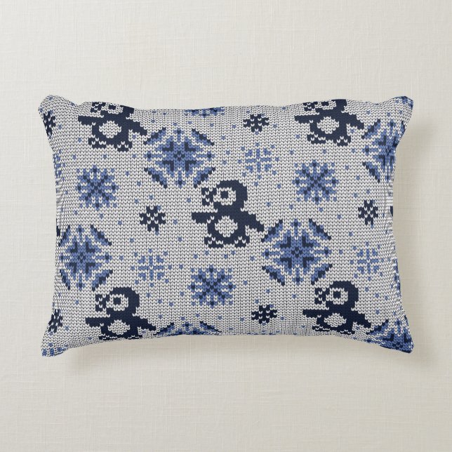 Knitted Winter Penguins Decorative Pattern Accent Pillow (Front)