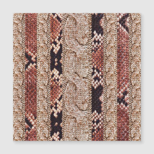 Knitwear texture, geometric snake pattern.
