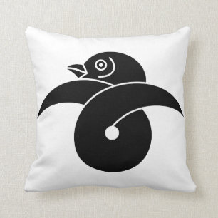 Knot wild goose gold throw pillow