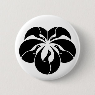 Korin-style cranes in shape of ivy leaf 2 inch round button