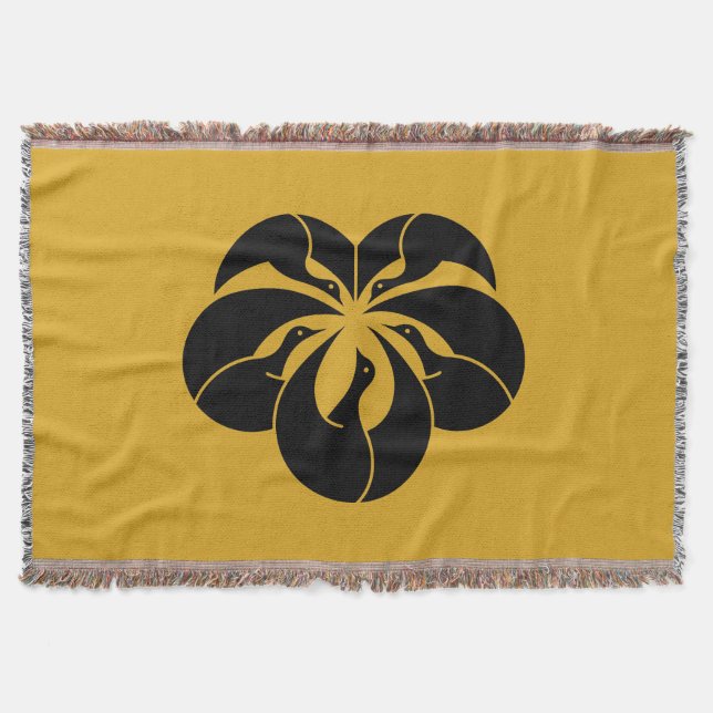 Korin-style cranes in shape of ivy leaf throw blanket (Front)