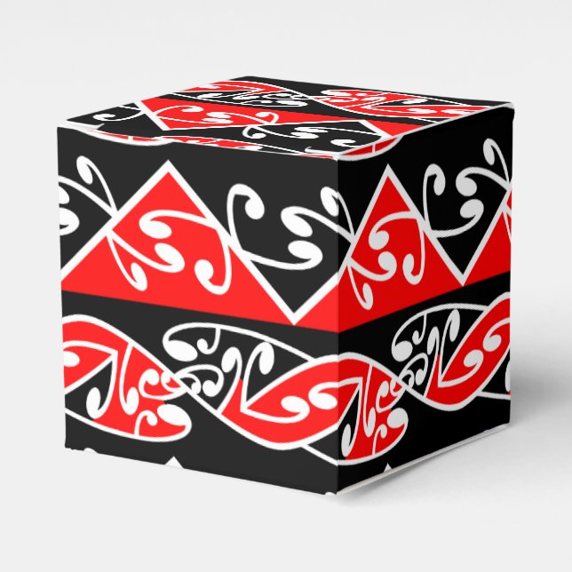 Kowhaiwhai Traditional Maori Koru Pattern Favor Box (Front Side)