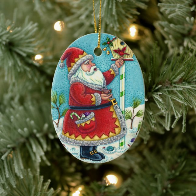 KRIS KRINGLE FEEDING REDBIRDS, CHRISTMAS BIRDHOUSE CERAMIC ORNAMENT (Tree)