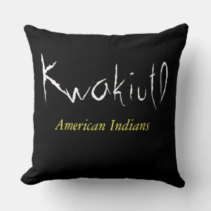 Kwakiutl American Indians tribu T-Shirt Throw Pillow
