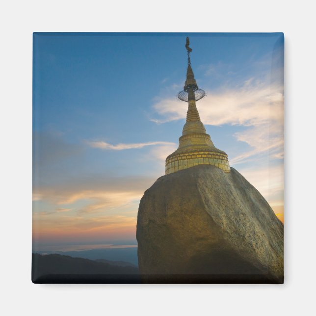 Kyaiktiyo Pagoda at Sunset Magnet (Front)