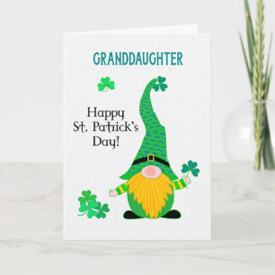 La carte d'amusement St Patrick de la petite-fille
