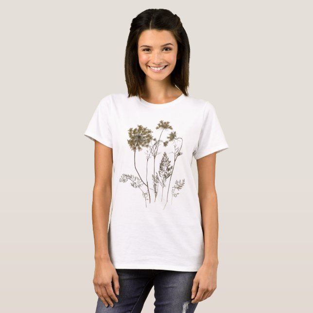 La dentelle de la reine Anne sur un T-shirt (Devant entier)