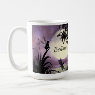 La fée croient la tasse
