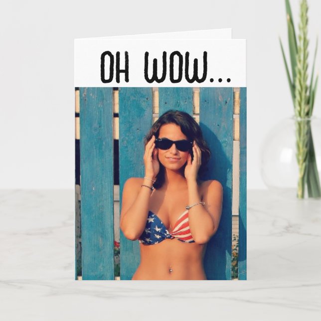 LA FILLE BIKINI SUR LA CARTE D'ANNIVERSAIRE DE LA  (Devant)