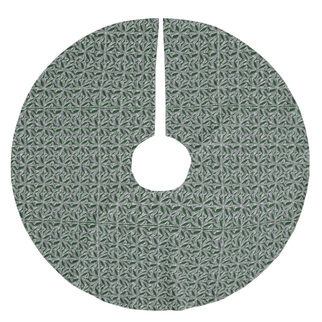 La Fleur Silver Brushed Polyester Tree Skirt (Front)