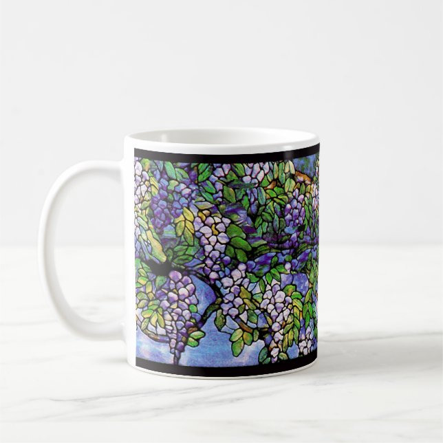 La glycine fleurit la tasse (Gauche)