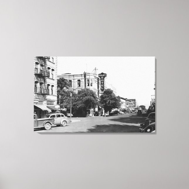 La Grande, Oregon Main Street View Photograph Canvas Print (Front)