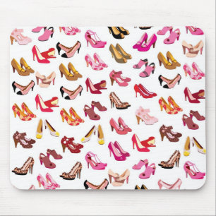 La haute mignonne guérit le tapis de souris de