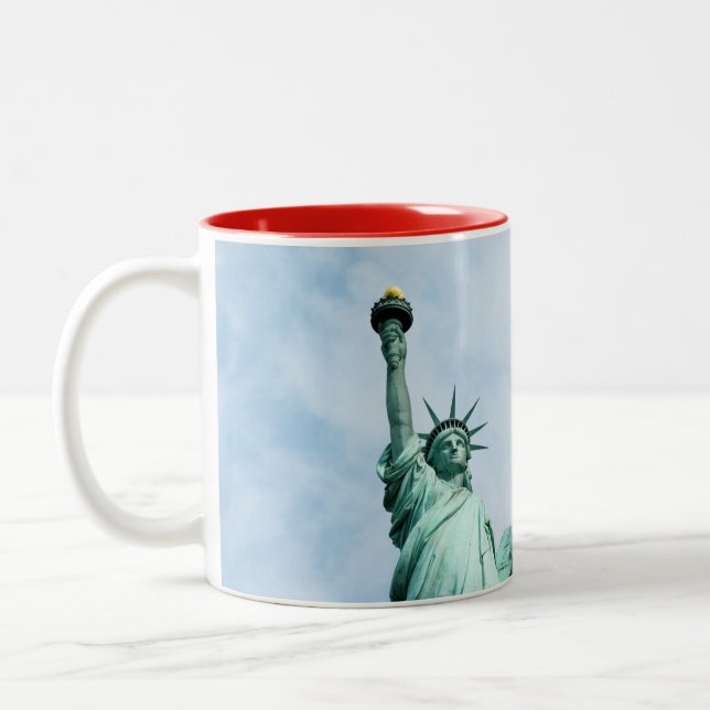 LA LADY LIBERTY MUG (Gauche)