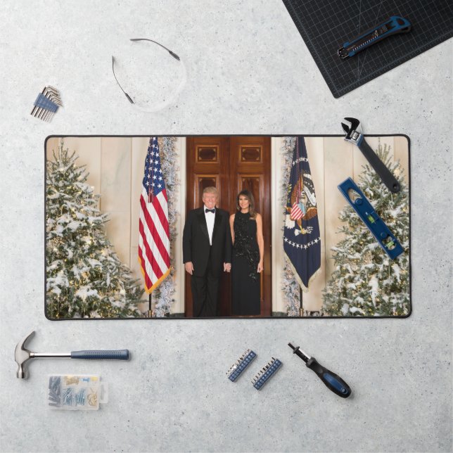 La Maison Blanche de Noël de Donald & Melania Trum (Poste de travail)