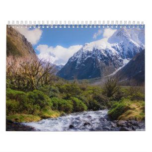 La montagne coule le calendrier d'amant de nature