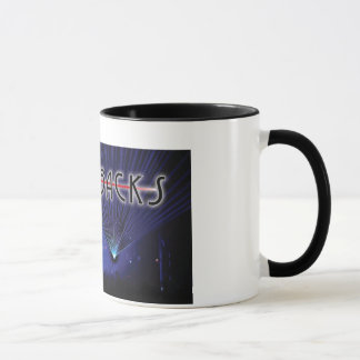 La nouvelle tasse de café de retours en arrière