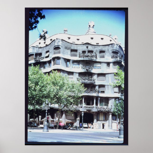La Pedrera or Casa Mila, 1905-10 Poster (Front)