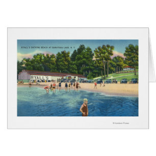 La plage se baignante de Ryall à la vue de lac