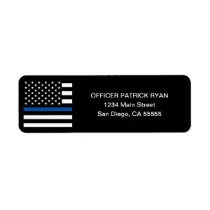 La police amincit l'adresse de retour de drapeau