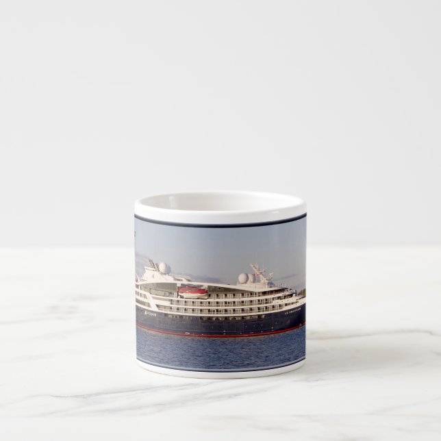 La tasse à expresso du Champlain (Devant)