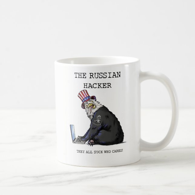La tasse de café russe de pirate informatique (Droite)